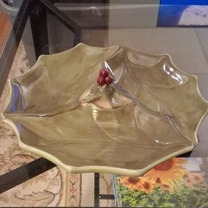 DIVIDED HOLLY BERRY SERVING DISH
